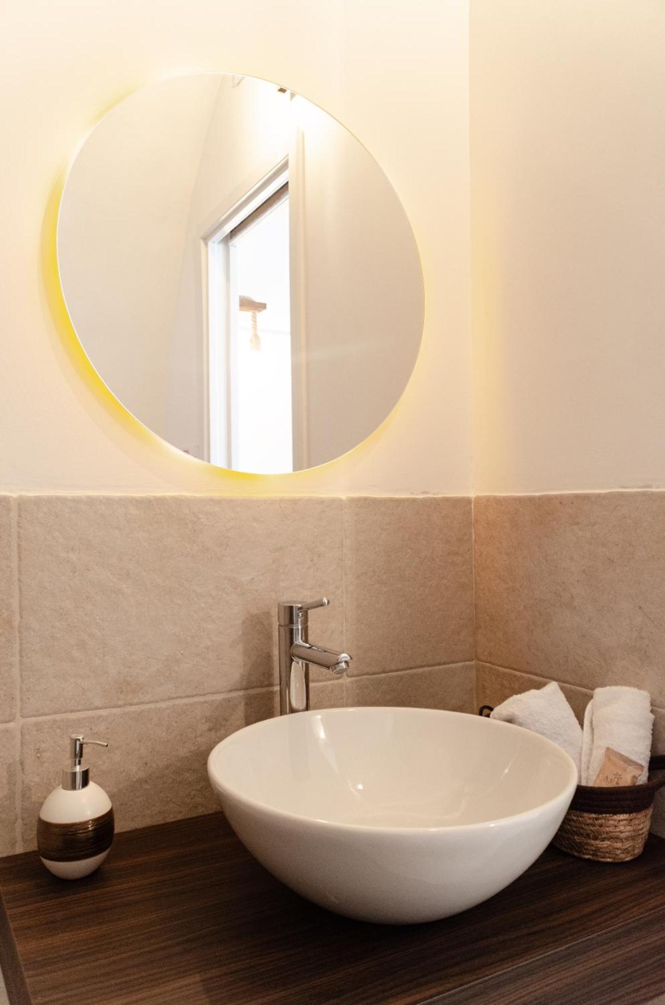 Aca Suite Luxury With Jacuzzi Adelfia Екстер'єр фото