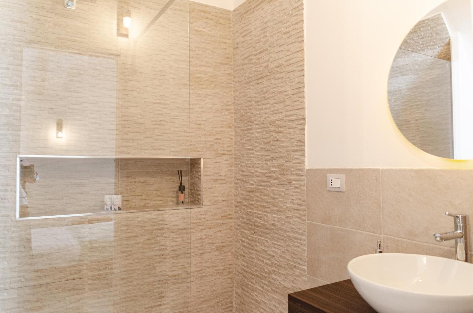 Aca Suite Luxury With Jacuzzi Adelfia Екстер'єр фото
